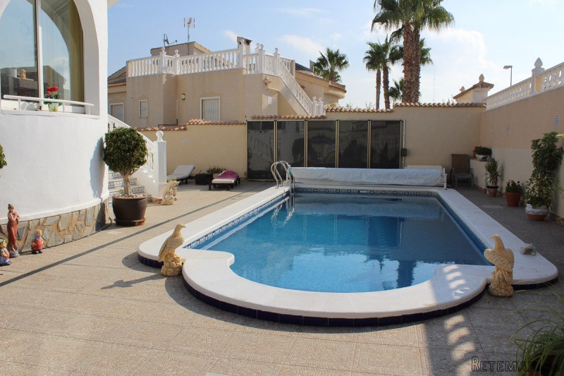 4 Bedrooms - Villa - Alicante - For Sale - 2