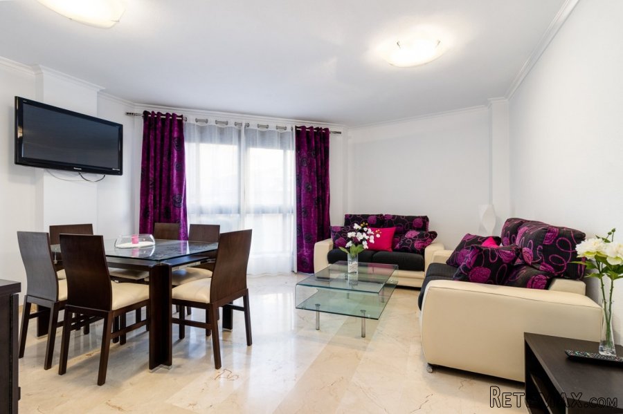 Piso en Alicante zona Centro, 108.00 m. de superficie, 600..