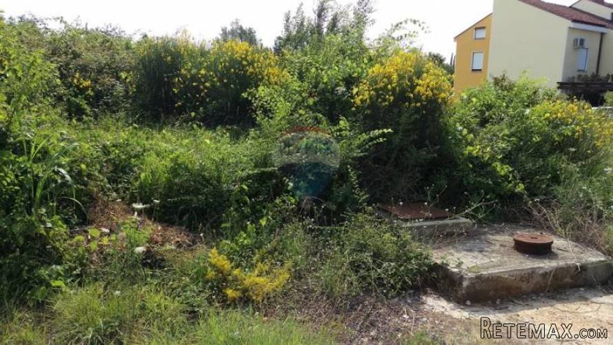 Građevinska parcela u Zambratiji za višestambenu izgradnju - 3