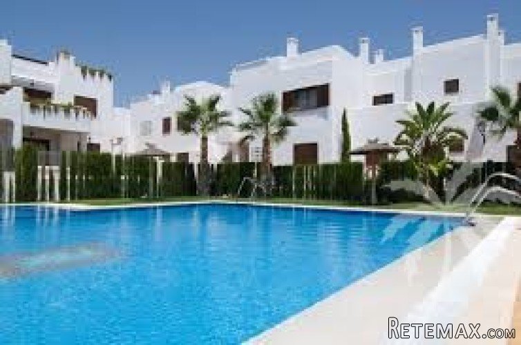 Semi-detached Mediterranean-style villas with private..