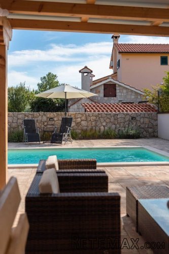 Prekrasna kuća s bazenom i 3 spavaće sobe! Otok Krk! - 9