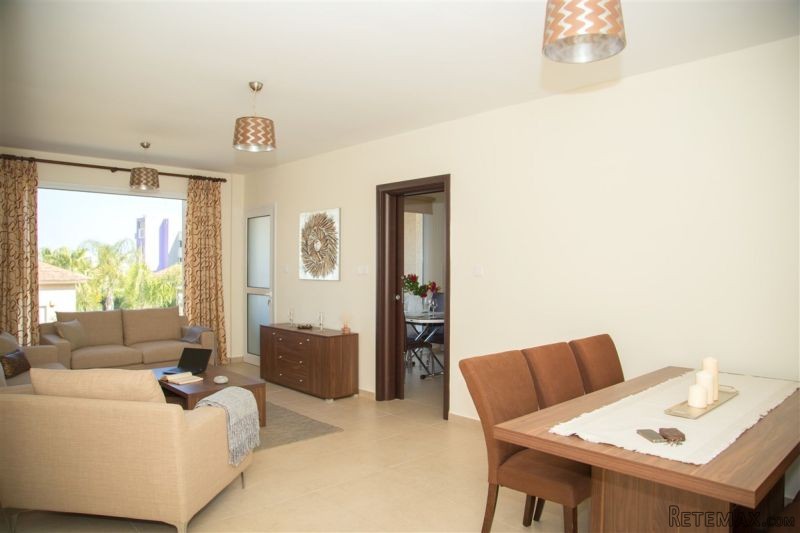 Newish And Modern Two Bedroom Apartment.. - 2