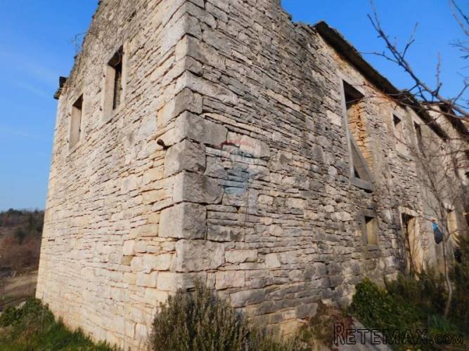 Buje, Momjan, okolica-Kuća za adaptaciju. - 4