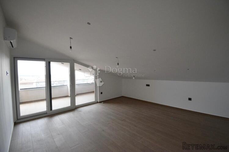PENTHOUSE VALBANDON - A6 (UPORABNA DOZVOLA) - 2