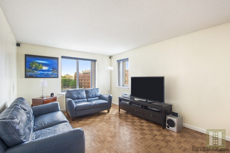 3 bedroom Apartment For Sale: 300 WEST.. - 2