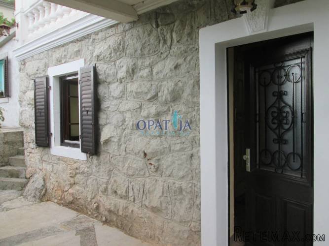 Mošćenička Draga, samostojeća kuća nedaleko mora, parking - 3