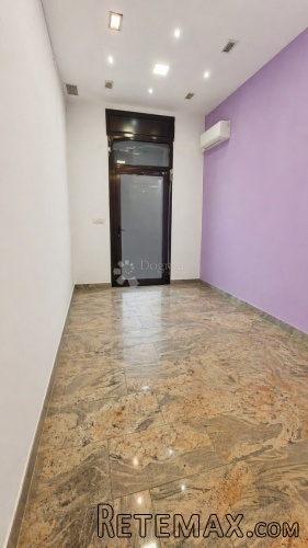 Poslovni prostor 19m2 - centar Pule - 3