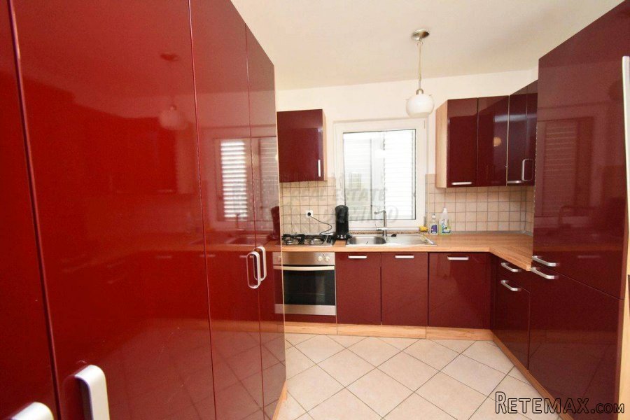Lijepi apartman s 2 spavaće sobe! Grad Krk - okolica! - 9