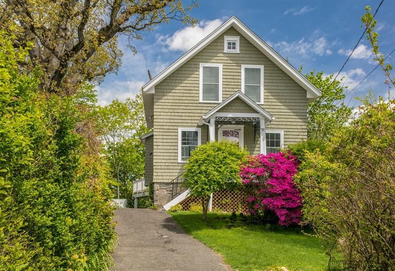 3 bedroom House For Sale: 35 Edgewood..