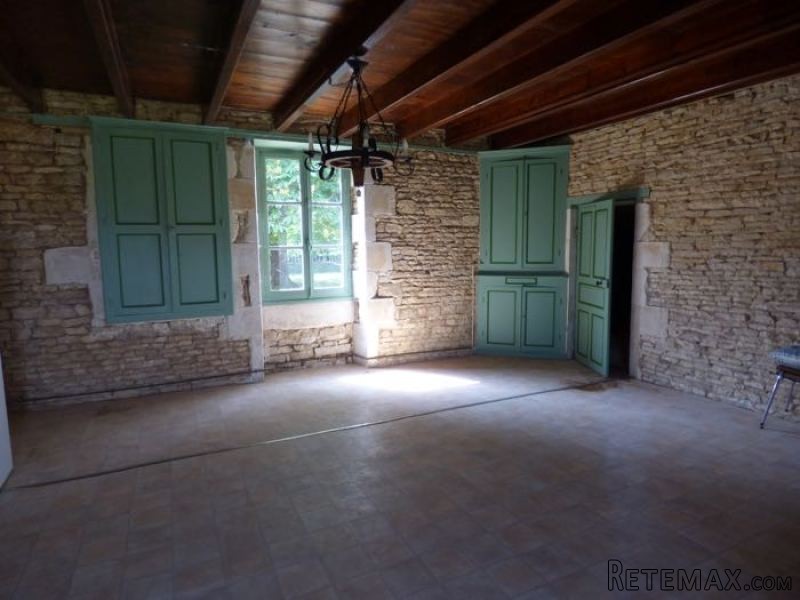Super Stone Property + 1,1ha's Of Land - 2