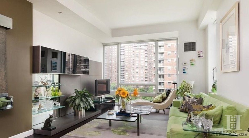 3 bedroom Apartment For Sale: MIDTOWN.. - 2