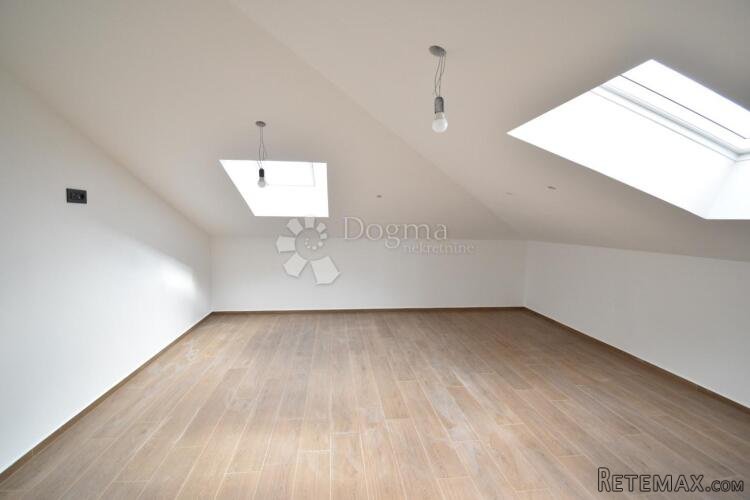 PENTHOUSE VALBANDON - A5 (UPORABNA DOZVOLA) - 2
