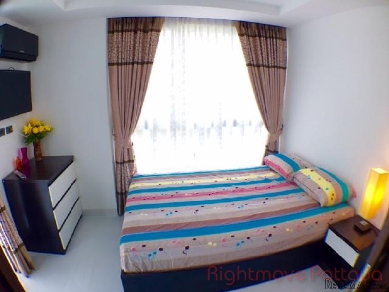 2 Bedroom Condo for sale in Wongamat -.. - 2
