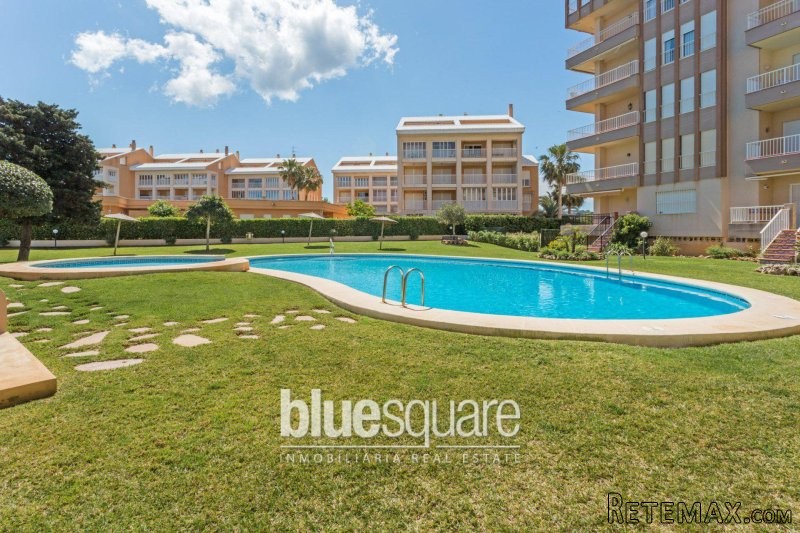 Modern 3 bedroom apartment next to the..