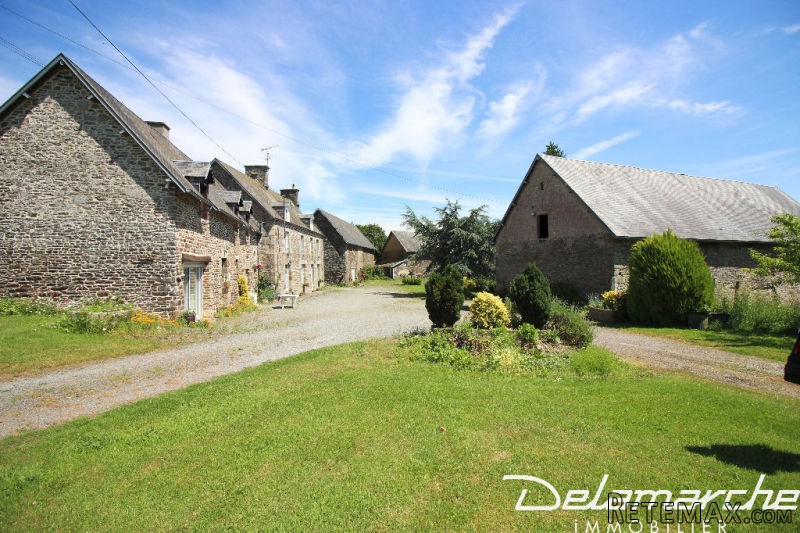 Stone House With Adjoining Cottage..