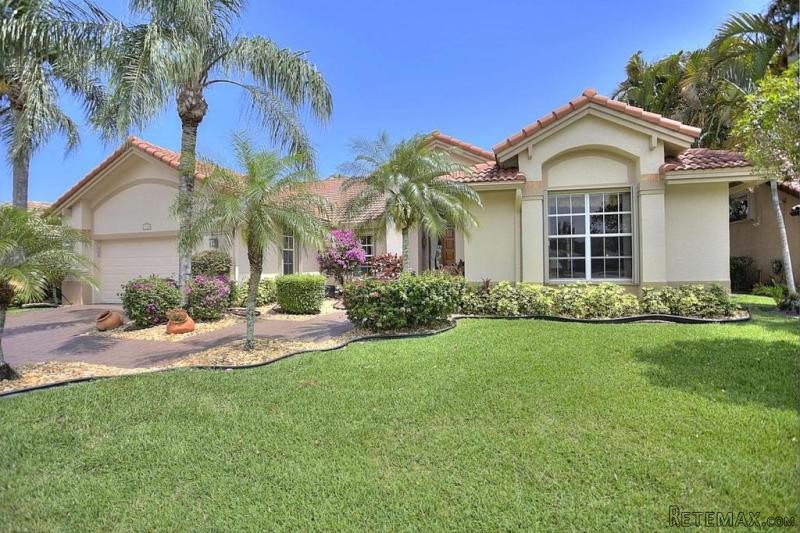 7764 Dorchester Rd, Boynton Beach, FL -..