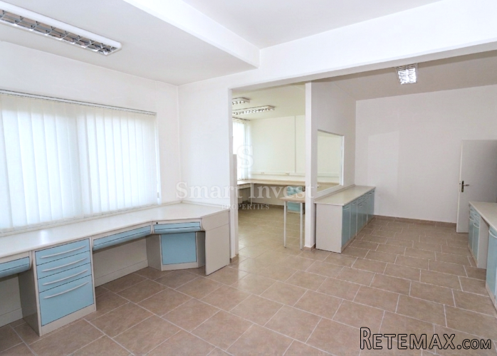 MATULJI - JUŠIĆI, poslovni prostor od 90 m2 za najam
