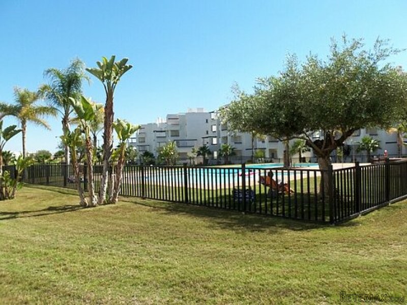 * Exceptional Priced 2 Bed Golf.. - 2