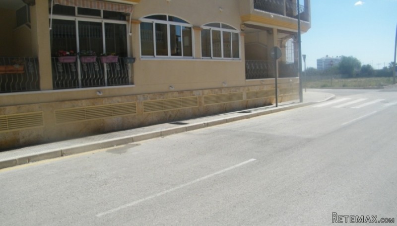 Resale · Apartment · Spain · Costa Bl..