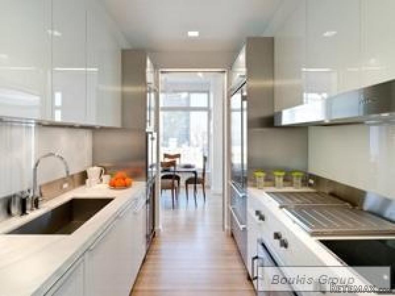 17th Floor ==2400 Sf 4 Bedroom ==..