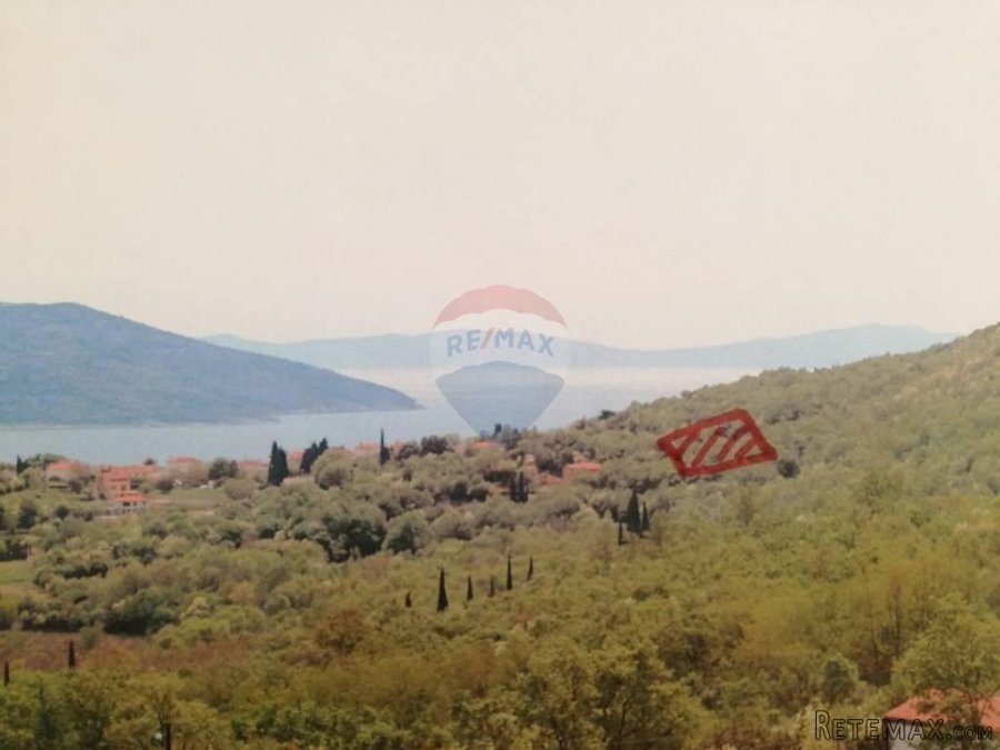 BRSEČ - GRAĐEVINSKA PARCELA (2.500 m2) - NEGRAĐEVINSKI DIO ( - 2