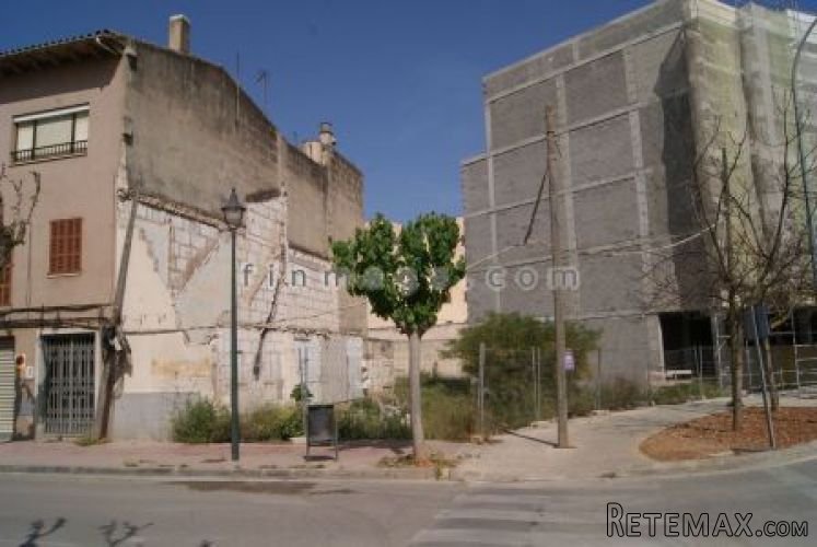 Excellent Plot located in a privileged area with all kinds.. - 2