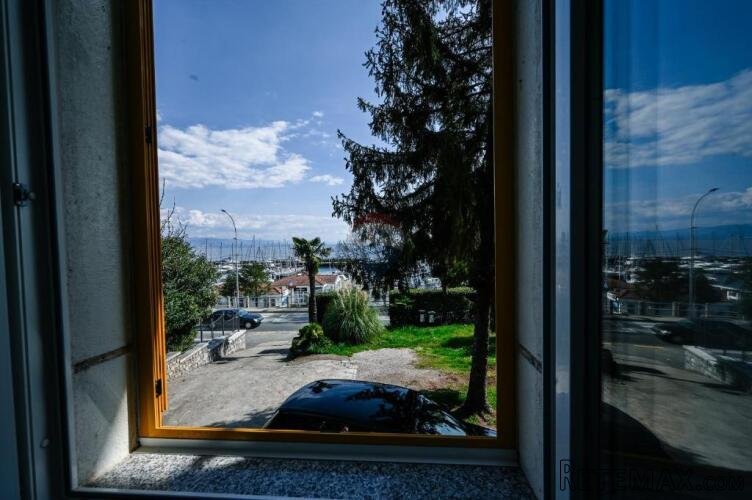 OPATIJA,IČIĆI- stan s parkingom, prvi red do mora - 2
