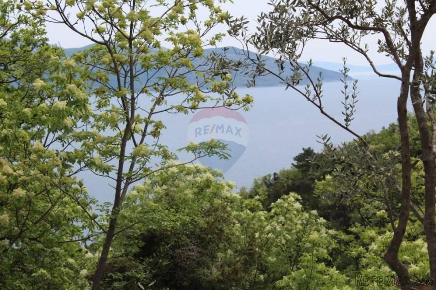 BRSEČ - GRAĐEVINSKA PARCELA (2.500 m2) - NEGRAĐEVINSKI DIO ( - 3