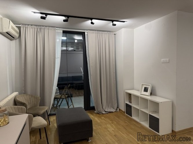 Izdaje se izuzetan,spojeni stan 2u1 90m2 Pančevo-Kotež 2