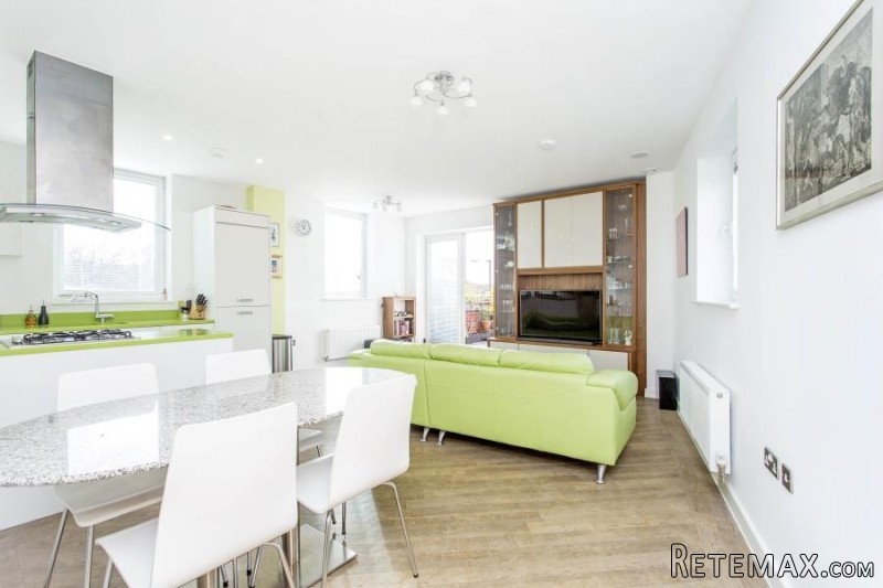Norstead Place Putney Vale SW15 3SA