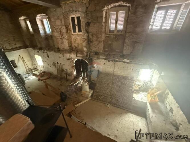 Viškovo - kamena kuća za renovaciju, 200 m2 - 3