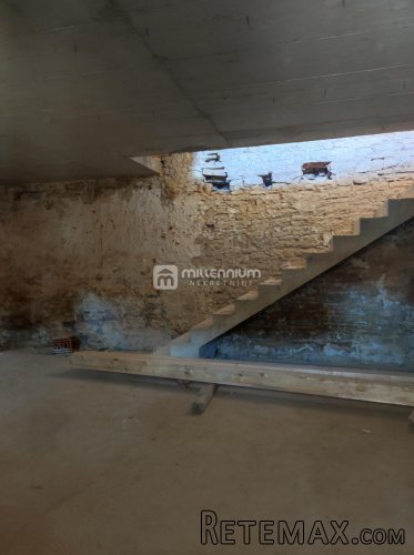 Istra, Kanfanar, 170m2, autohtona samostojeća kuća - 5