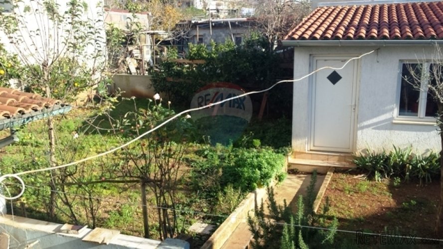 KUĆA SA 2 STANA U PULI- 400 m OD ARENE - 2