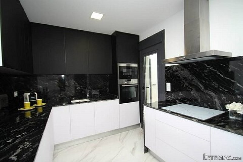 * FABULOUS NEW LUXURY VILLA IN.. - 2