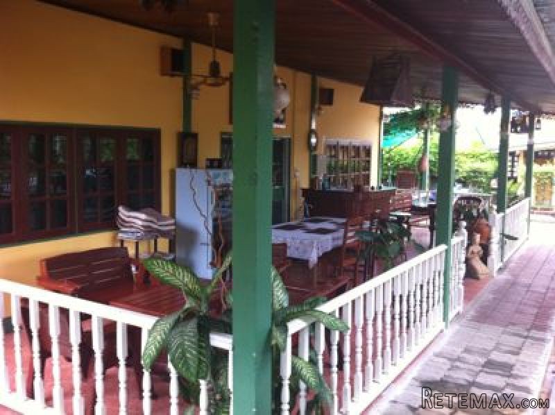Baan Amphur: Guest House, 11 bedrooms..