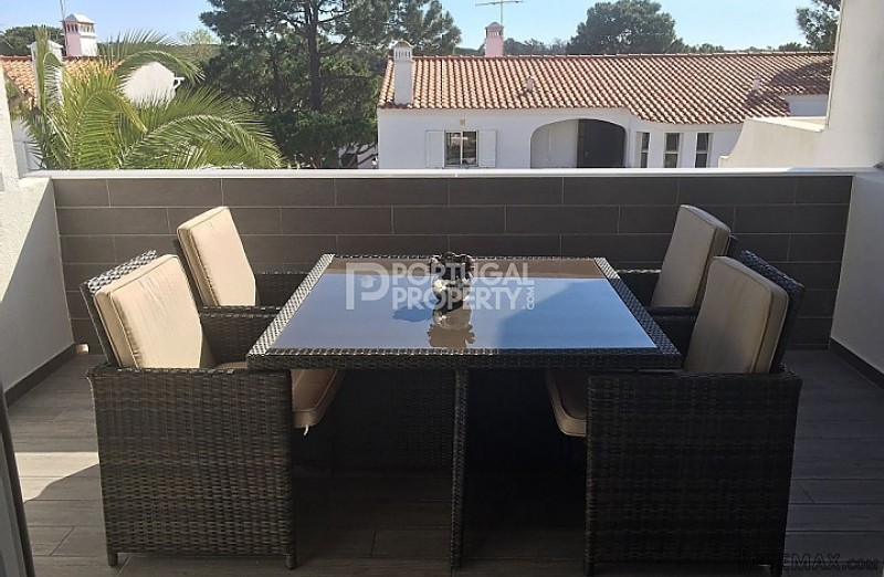 Refurbished 2 Bedroom Duplex Apartment.. - 2