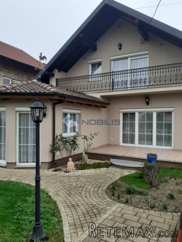 Zaprešić, Brdovec, dvije kuće, ukupno 360m2, okućnica 1500m2