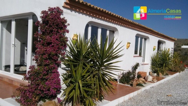 Villa For Sale In Oria