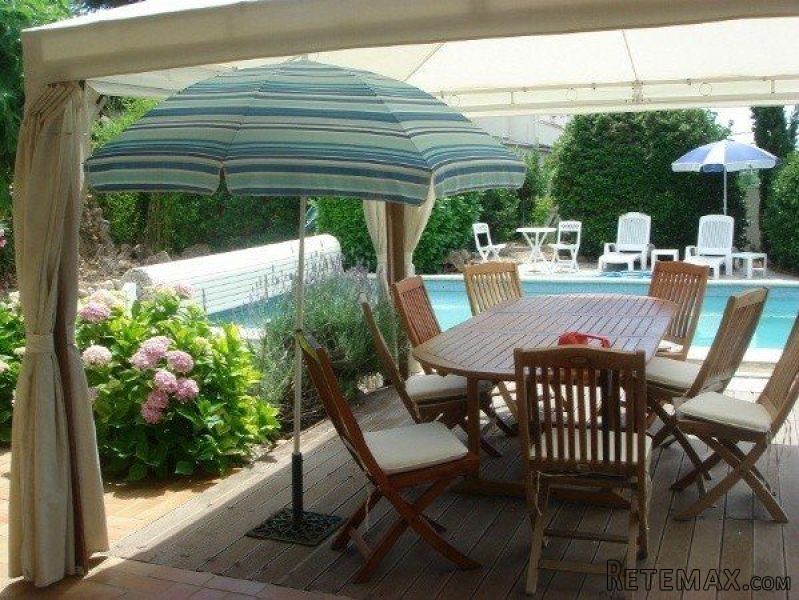 Character House, Heated Pool, Lovely..
