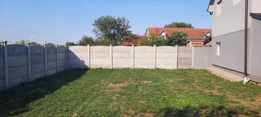 Kuca na prodaju 270+30m2-Dobanovci - 3