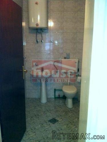 Agencijska oznaka je 9105441, Novi Sad, Centar, izdajemo..