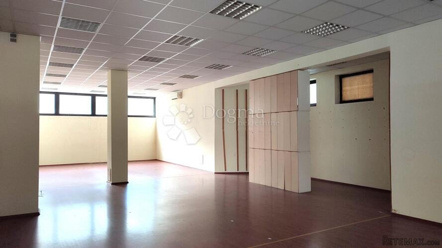 Podmurvice - izložbeno-uredski-skladišni prostor ! - 2