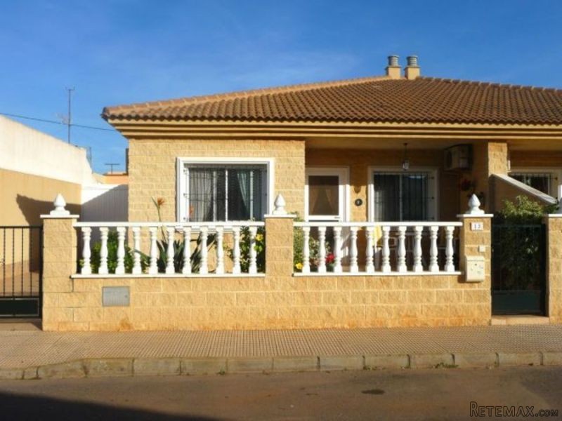 Bungalow for sale in Los Nietos
