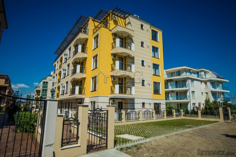 Apartments for sale in Nessebar, 250..