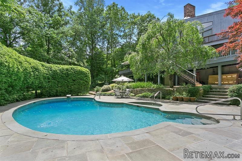 4 bedroom House For Sale: 15 Alta Lane.. - 2