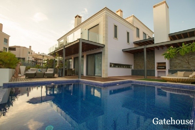 3 Beds Modern Townhouse For Sale In.. - 2