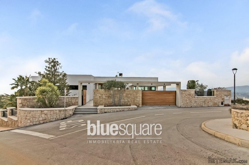 Ibiza style villa with 3 bedrooms and..