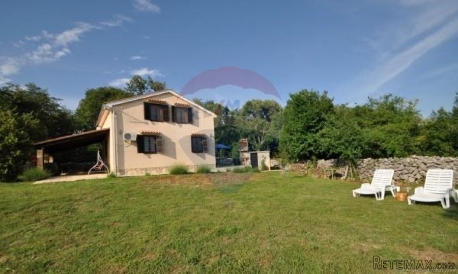 Krk,kuća na osami sa dva apartmana