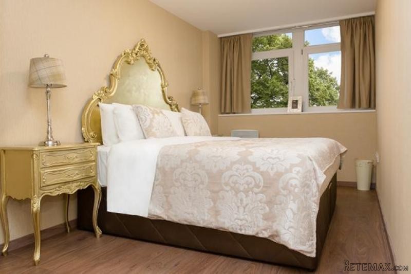 3 Bed Flat For Sale Just Added