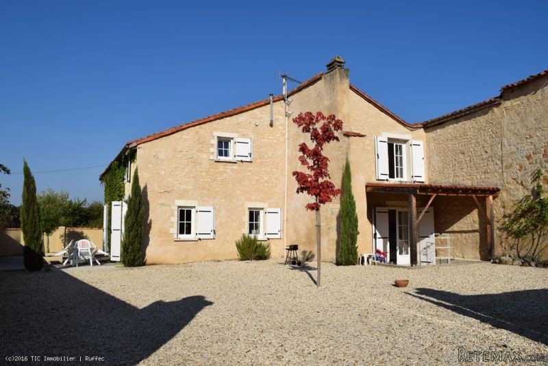 Tastefully Modernised Village House..